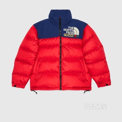 The North Face x Gucci联名系列羽绒夹克 红色和蓝色