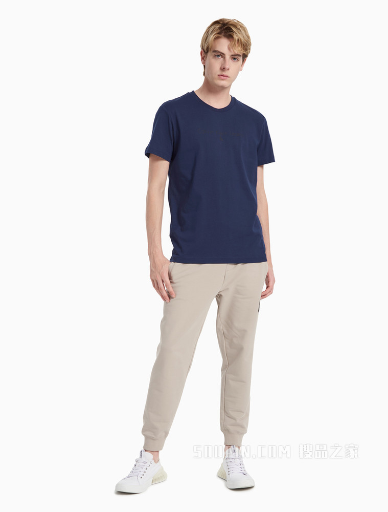 Calvin Klein 男装简约纯棉胶质LOGO印花圆领短袖T恤J318472
