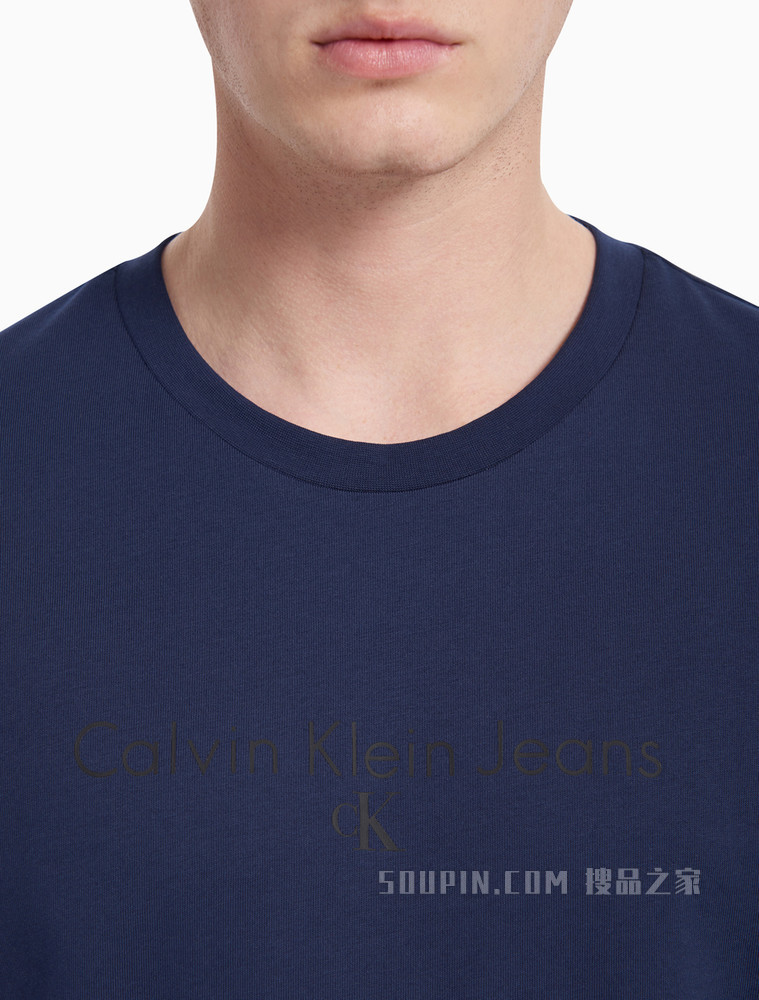 Calvin Klein 男装简约纯棉胶质LOGO印花圆领短袖T恤J318472