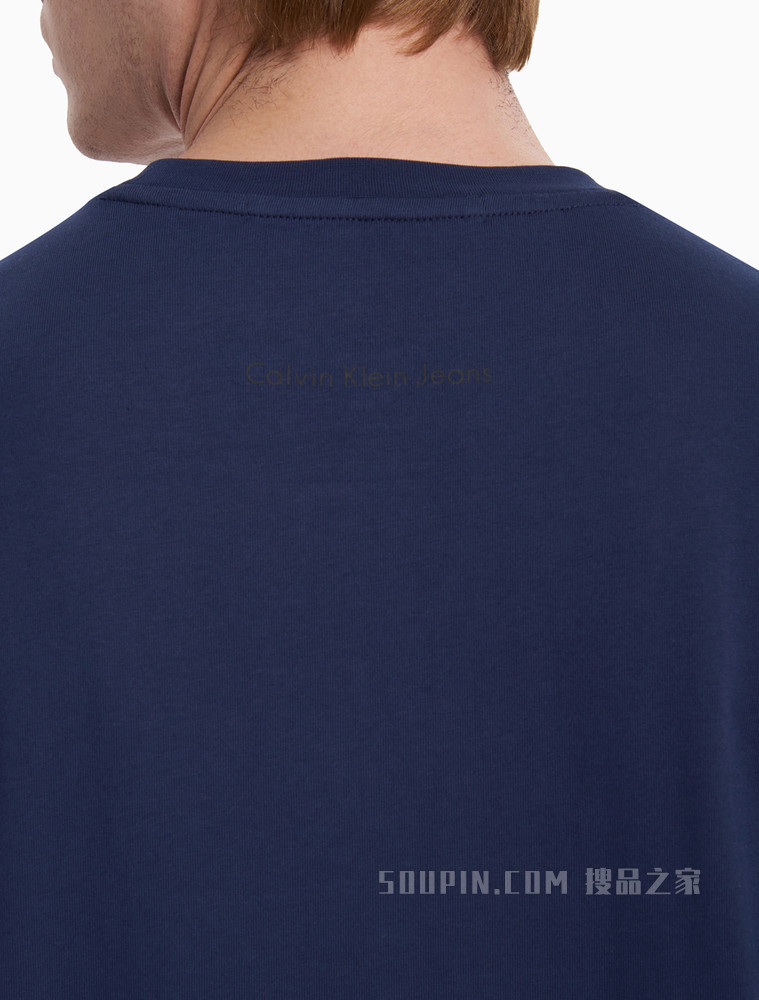 Calvin Klein 男装简约纯棉胶质LOGO印花圆领短袖T恤J318472