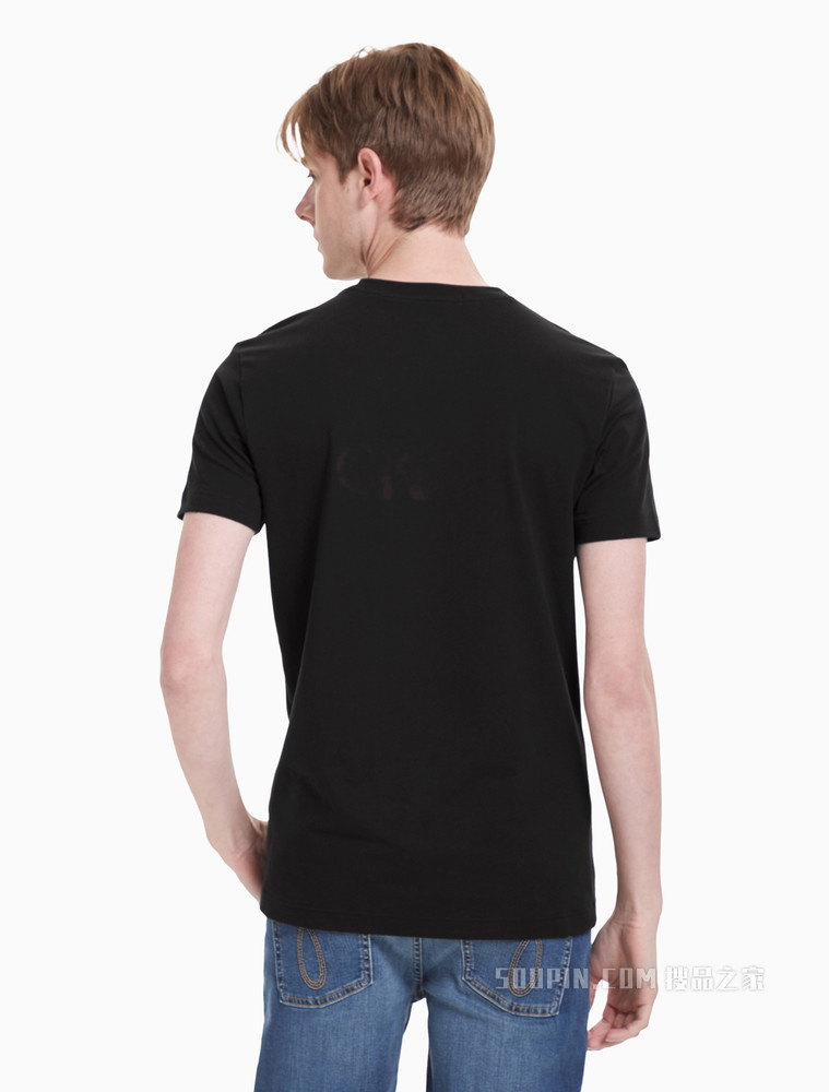 Calvin Klein 男装时尚数码像素层叠LOGO圆领短袖T恤 J318156