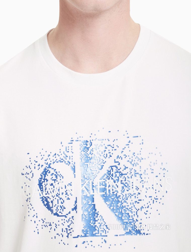 Calvin Klein 男装时尚数码像素层叠LOGO圆领短袖T恤 J318156
