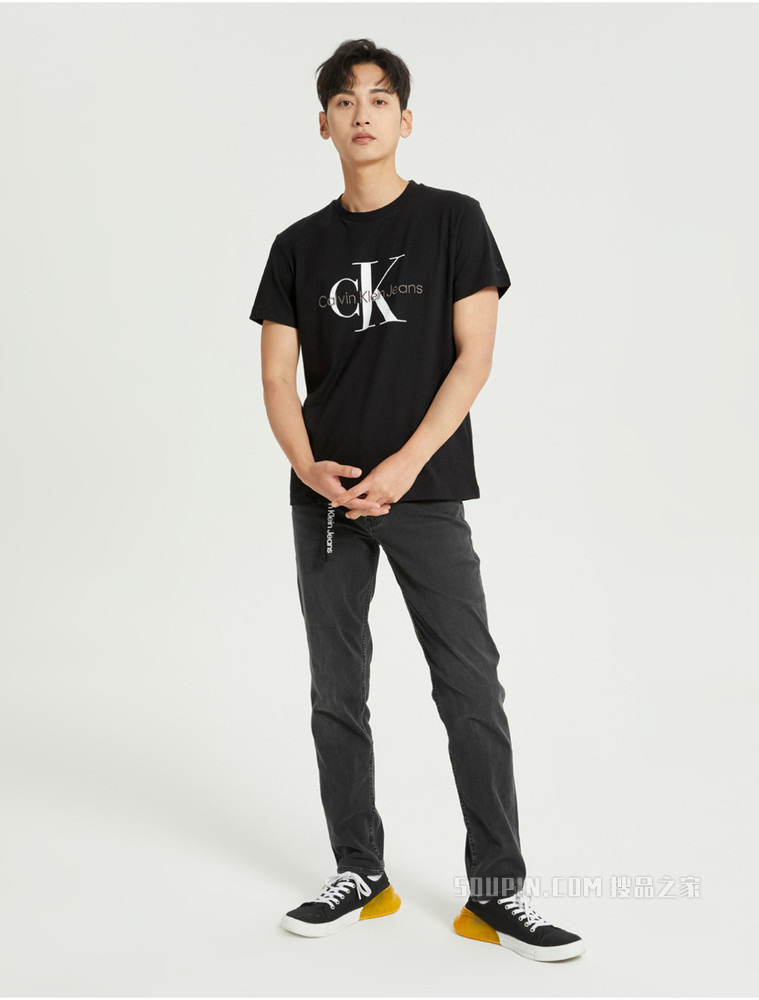 CK Jeans 2022春季新款男士舒适简约纯棉叠印LOGO短袖T恤J320770