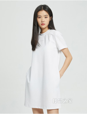 Calvin Klein 女士圆领短袖循环LOGO提花连衣裙J218895