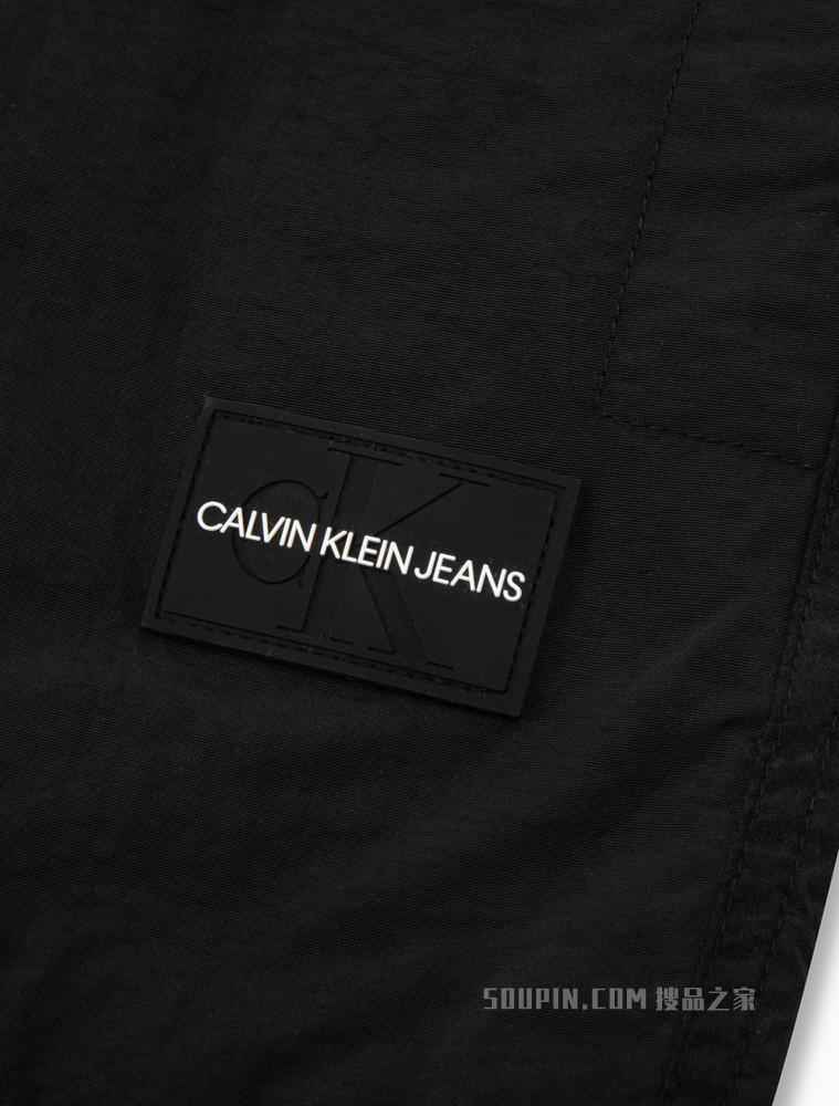 Calvin Klein 男士时尚舒适松紧腰LOGO贴章休闲短裤ZM01927