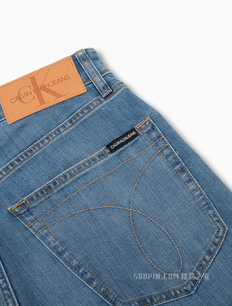Calvin Klein 男士合体版LOGO贴片磨白水洗牛仔裤J320680