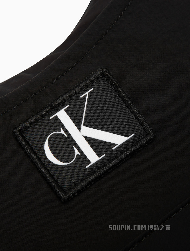 Calvin Klein 女士可调节肩带刺绣LOGO斜挎腋下包DH3029