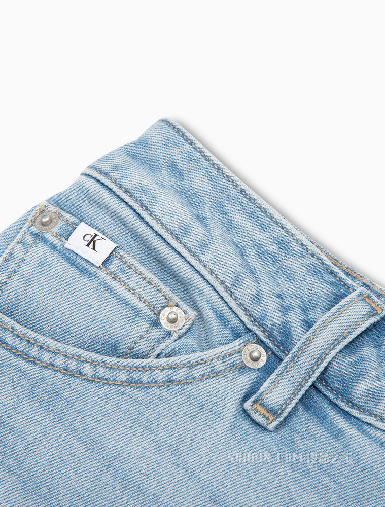 Calvin Klein 女士休闲宽松直筒破洞微弹牛仔裤J218845