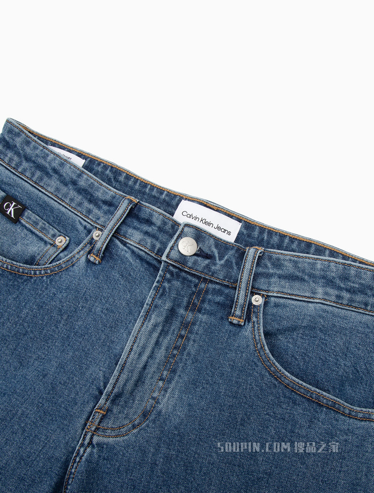 Calvin Klein 男士复古直筒LOGO贴片中蓝水洗牛仔裤J320686