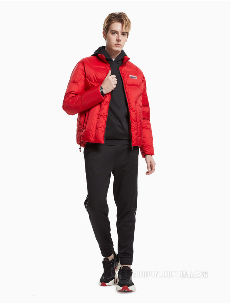 Calvin Klein 男士新年红本命年橡胶贴章绗缝羽绒外套4MF1O500