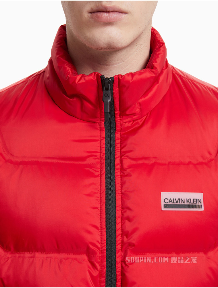 Calvin Klein 男士新年红本命年橡胶贴章绗缝羽绒外套4MF1O500
