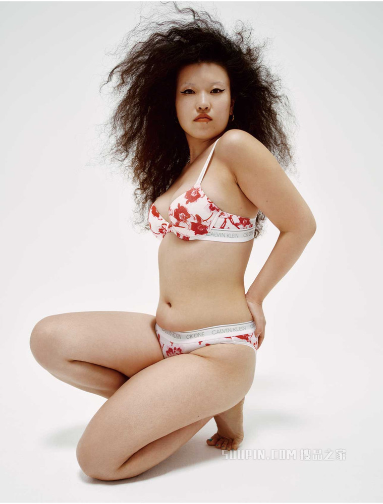 【One有引力带】Calvin Klein 女士LOGO肩带薄衬垫3/4罩杯文胸QF5732AD