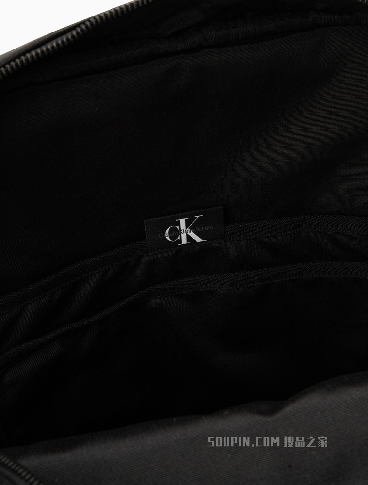 Calvin Klein 男士经典时尚拉链方形撞色LOGO双肩背包HH3064
