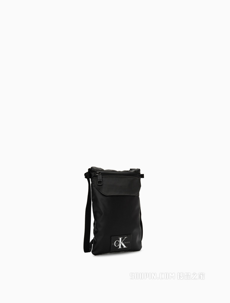 Calvin Klein 男士简约可调节肩带LOGO贴片单肩斜挎包HH3083