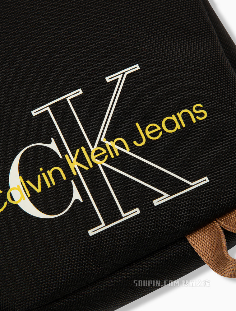 Calvin Klein 男士时尚撞色插扣肩带交叠LOGO手机挎包HP1781