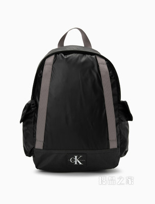 Calvin Klein 男士户外休闲格纹LOGO贴片飞行员双肩包HH3086