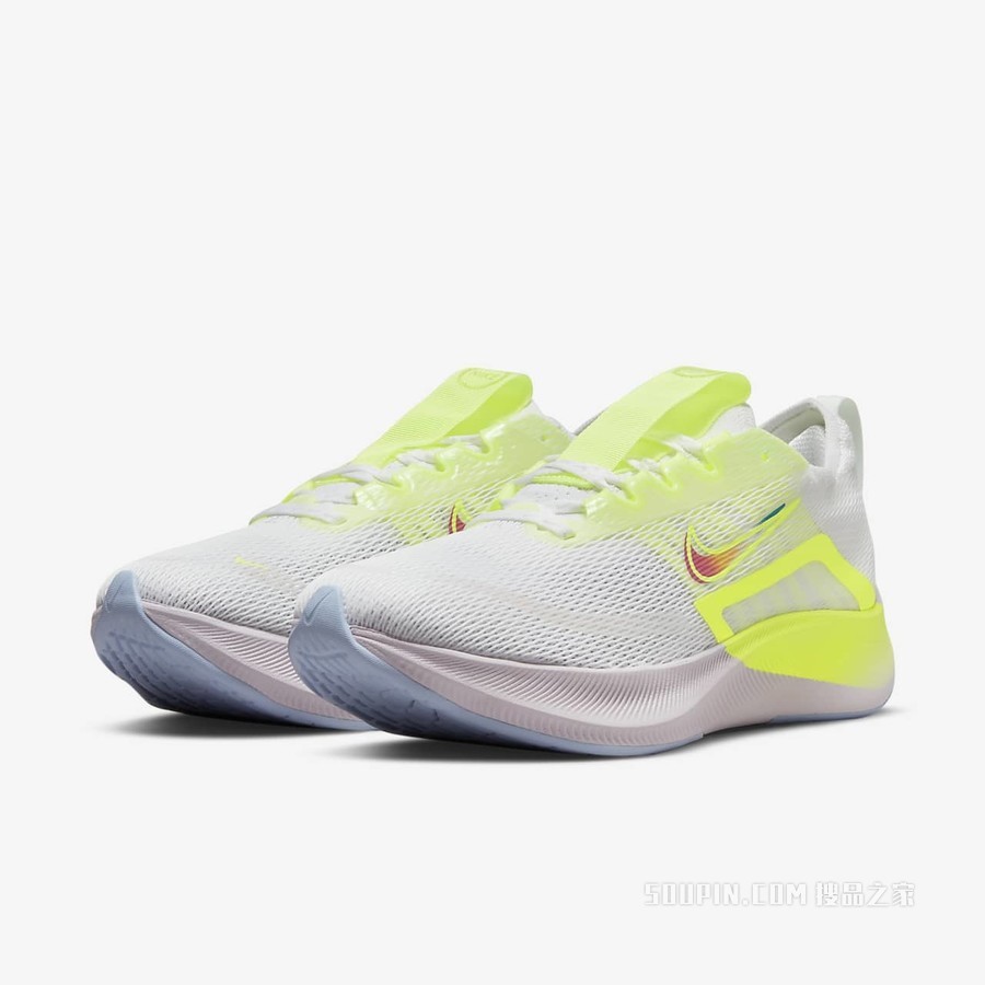 Nike Zoom Fly 4 PRM 女子跑步鞋