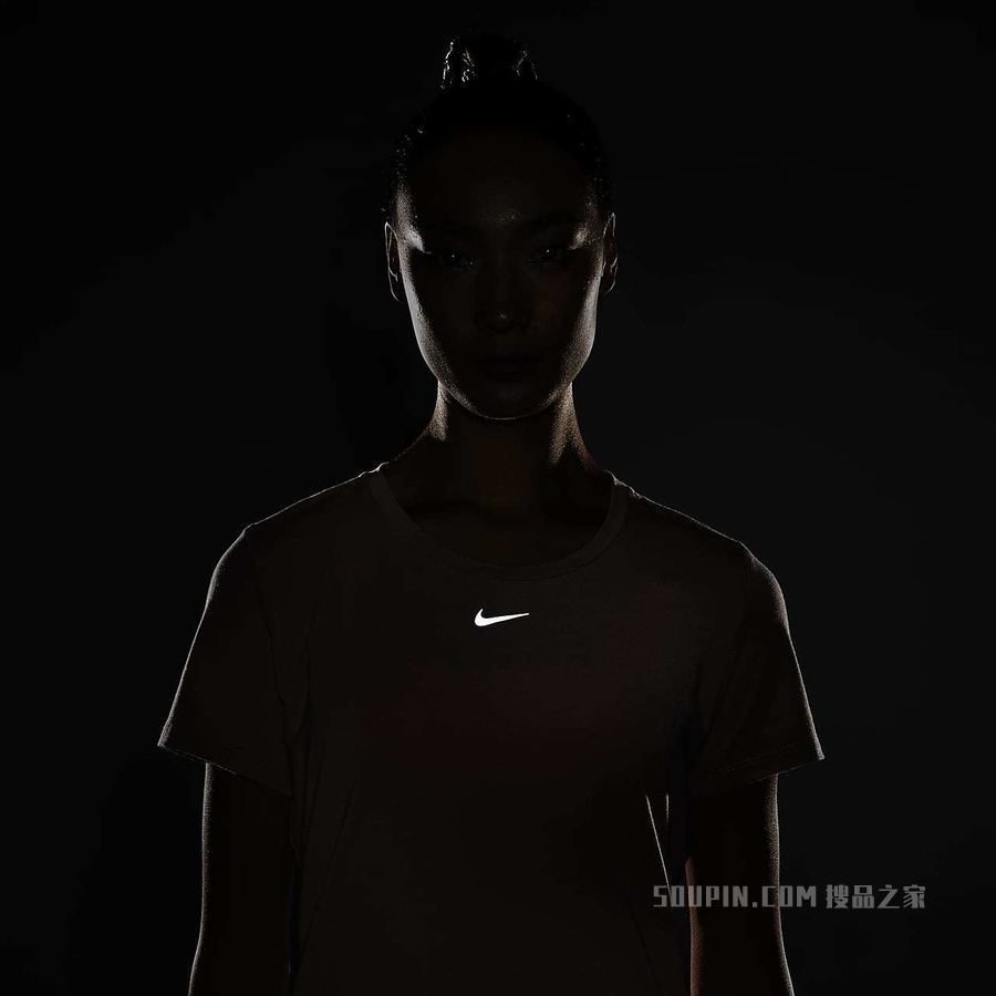 Nike Dri-FIT One Luxe 女子短袖上衣