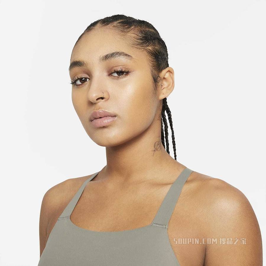 Nike Swoosh Luxe 女子中强度支撑衬垫运动内衣