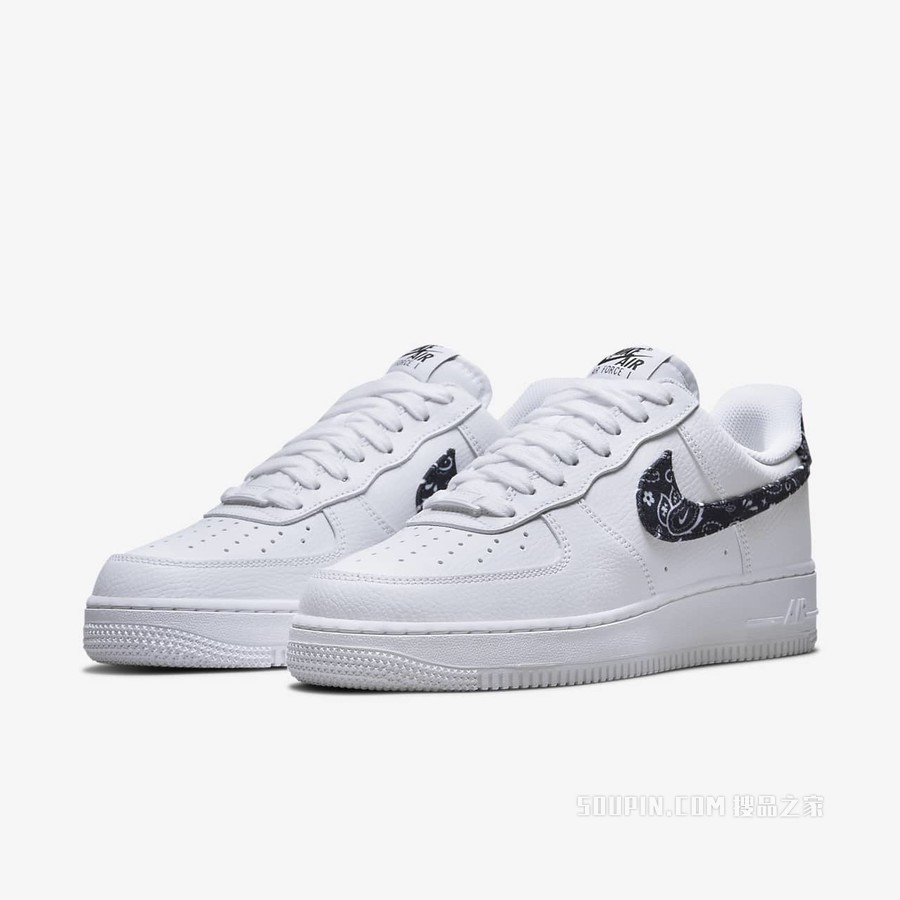 Nike Air Force 1 '07 ESS 女子运动鞋