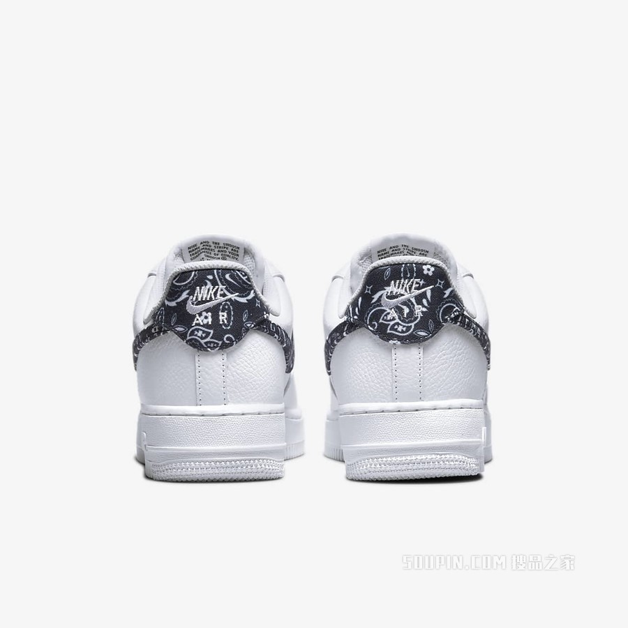 Nike Air Force 1 '07 ESS 女子运动鞋