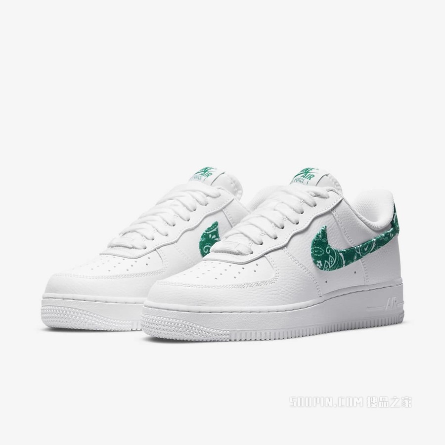 Nike Air Force 1 '07 ESS 女子运动鞋