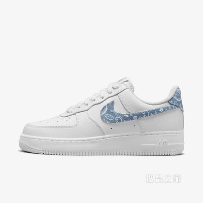 Nike Air Force 1 '07 ESS 女子运动鞋