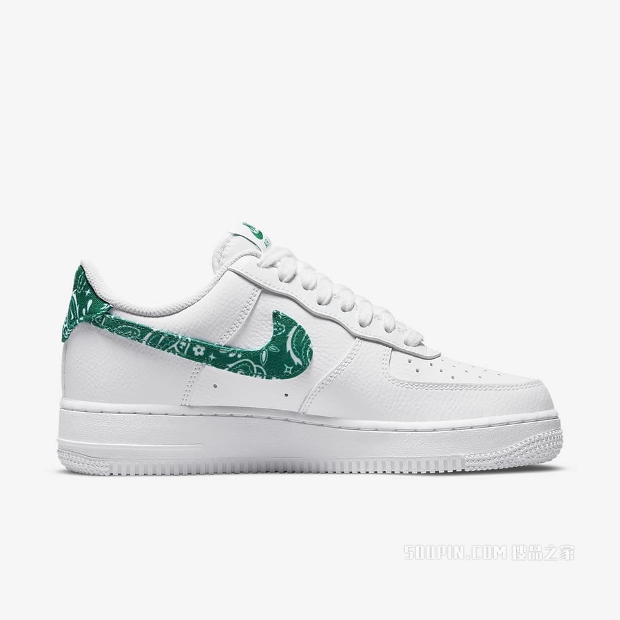 Nike Air Force 1 '07 ESS 女子运动鞋