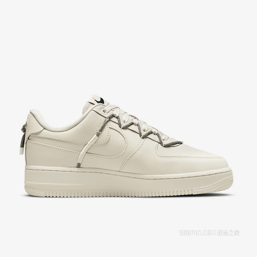 Nike Air Force 1 '07 LX 女子运动鞋