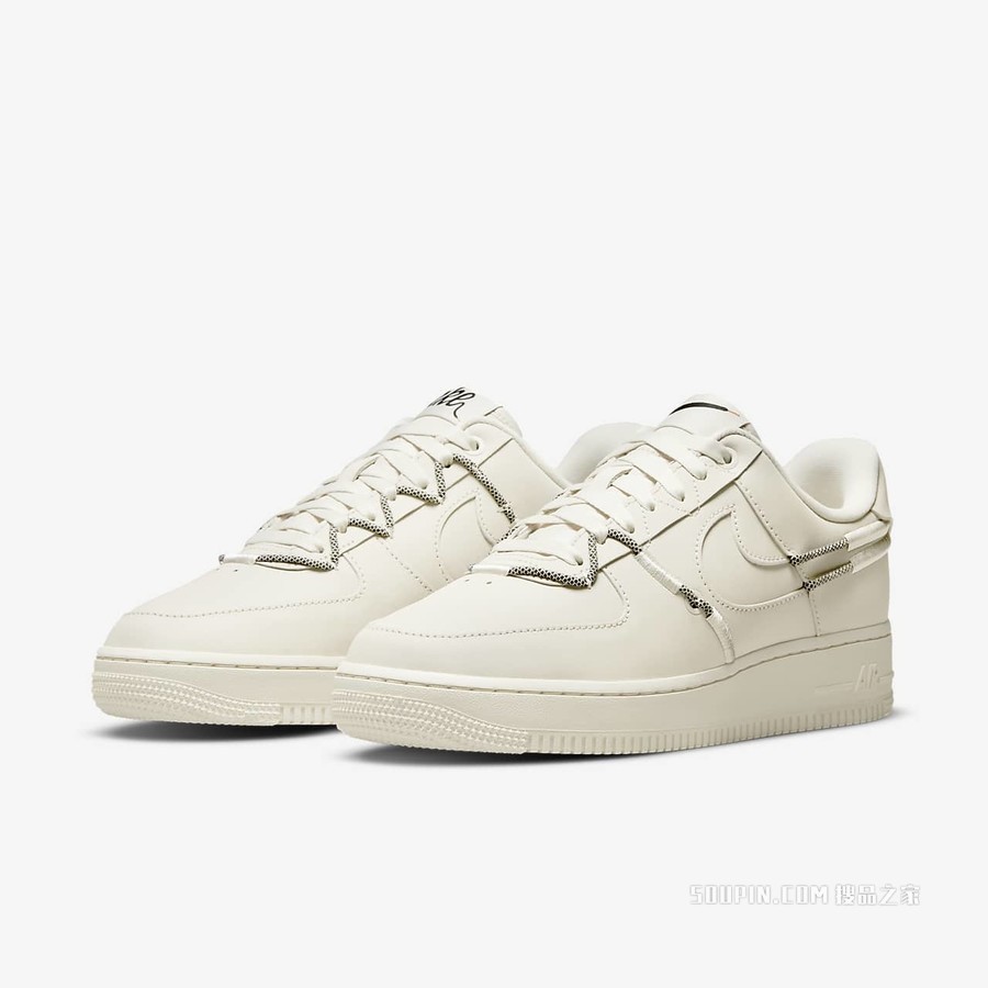 Nike Air Force 1 '07 LX 女子运动鞋