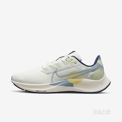 Nike Air Zoom Pegasus 38 女子跑步鞋