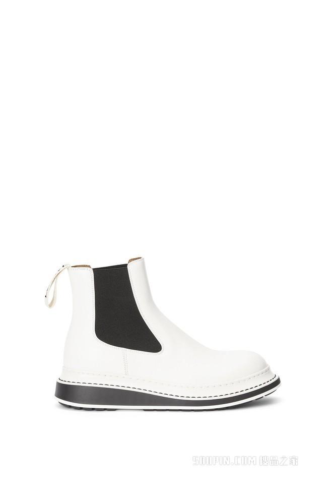 Slip on loafer in calfskin