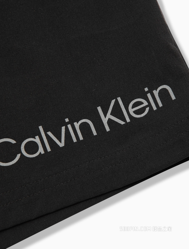 Calvin Klein 男士松紧抽绳腰拼接反光LOGO休闲短裤4MS2S805
