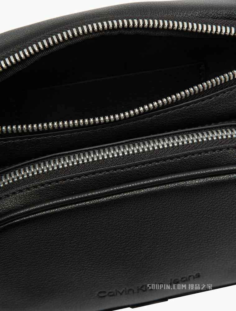 Calvin Klein女包 经典时尚拉链插扣调节LOGO宽肩带斜挎腰包DH3109