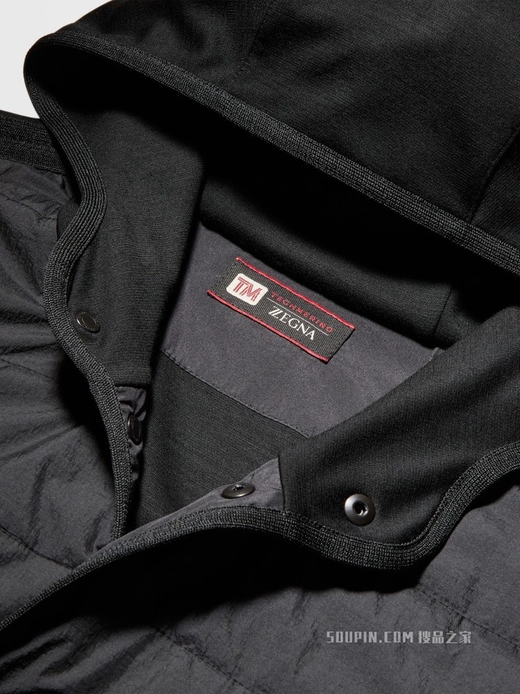 Techmerino™ 羊毛与高科技面料拼接连帽衫