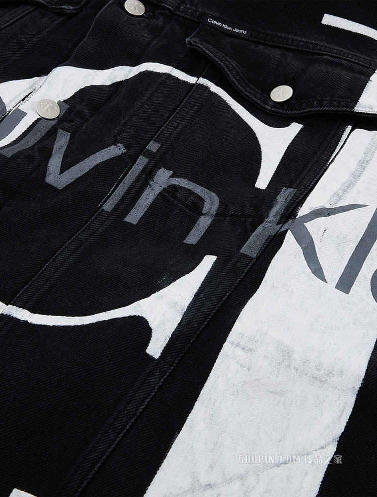Calvin Klein 男士翻领铆钉扣纯棉醒目印花牛仔外套J319798