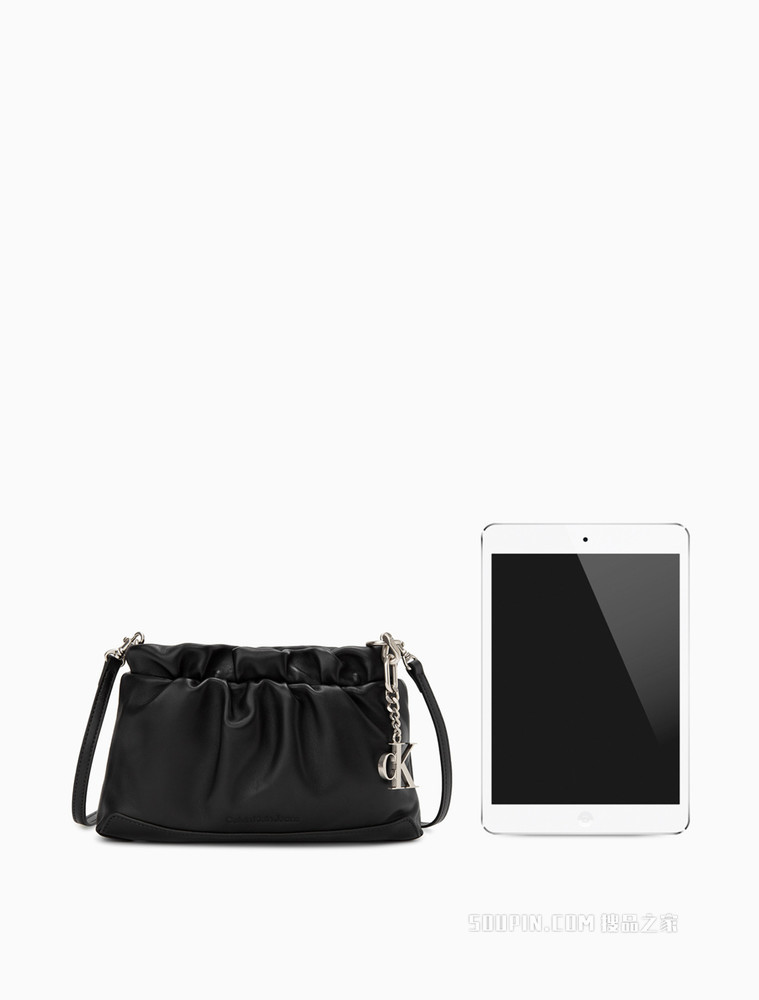 Calvin Klein女包 时尚金属LOGO可调节肩带羊皮单肩斜挎包DH2928