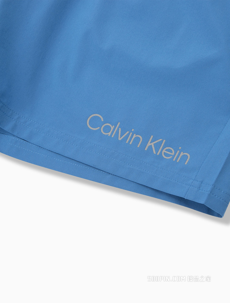 Calvin Klein 男士抽绳腰泼墨印花反光LOGO休闲短裤4MS2S801