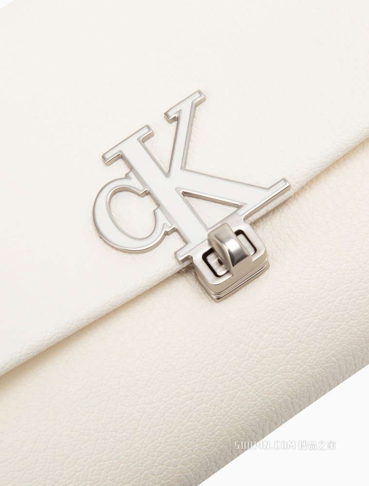 Calvin Klein女包 时尚小巧翻盖式链条金属LOGO迷你手机挎包DP1554