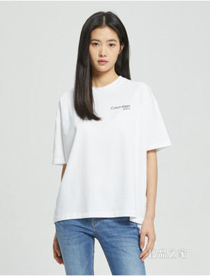 Calvin Klein 女士时尚圆领醒目字母印花短袖T恤J218904