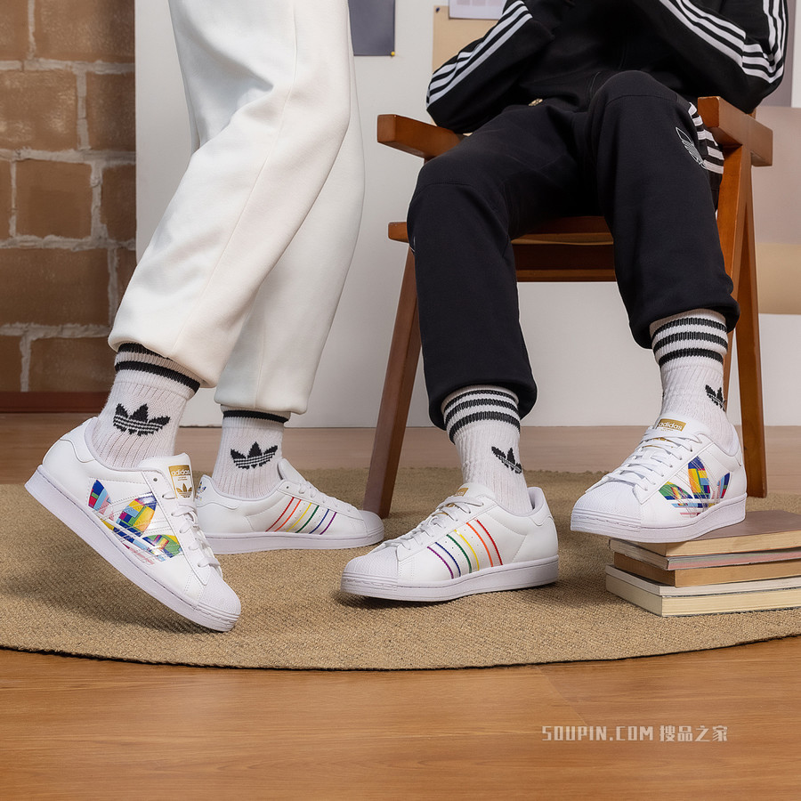 SUPERSTAR PRIDE 经典运动鞋