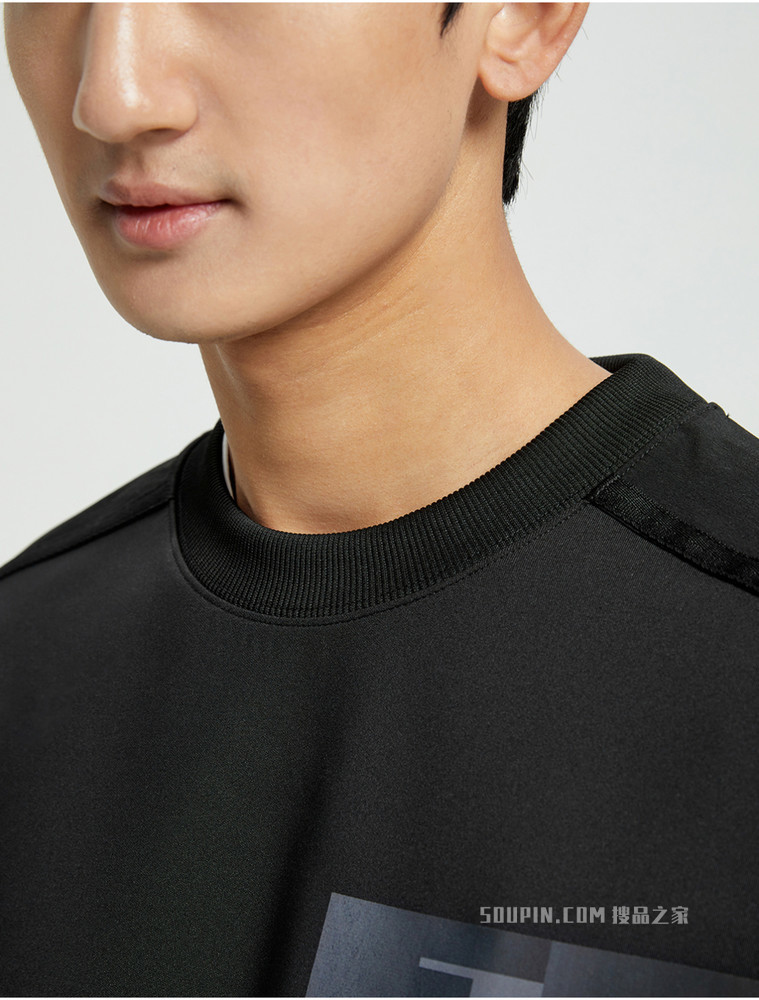 Calvin Klein 男士时尚圆领复古LOGO印花套头卫衣J320555