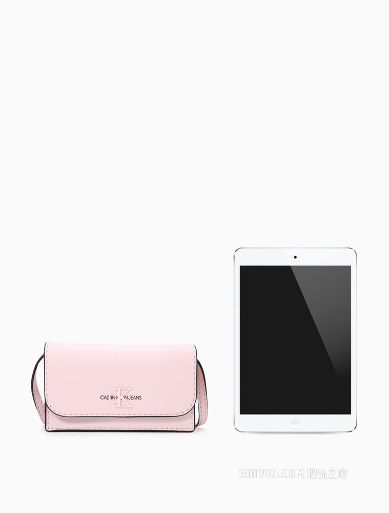 Calvin Klein女包 翻盖金属LOGO扣可调节肩带迷你单肩斜挎手机包DH2442P2600