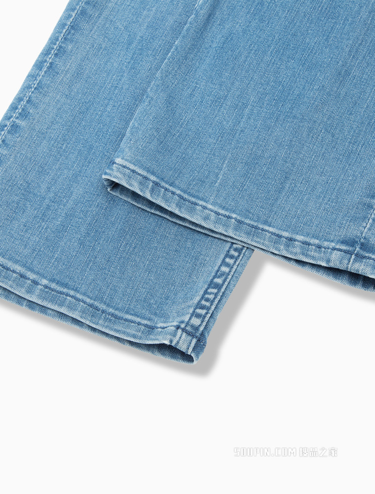 Calvin Klein 男士时尚合体刺绣LOGO破洞牛仔裤J320647