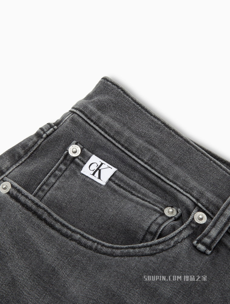 Calvin Klein 男士时尚破洞LOGO织标卷口牛仔短裤J320684