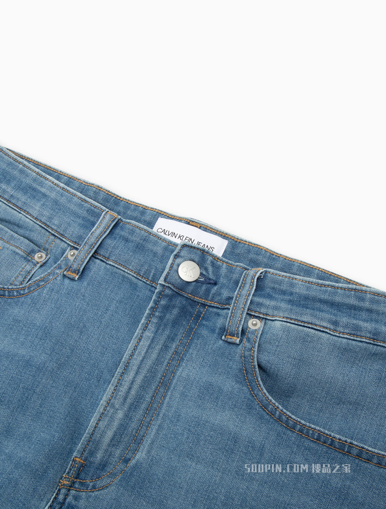Calvin Klein 男士时尚刺绣LOGO翻折裤脚牛仔短裤J320669