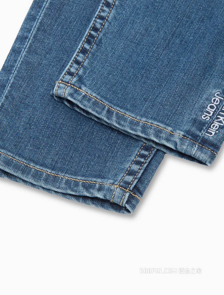 Calvin Klein 女士时尚合体刺绣破洞弹力九分牛仔裤J218736