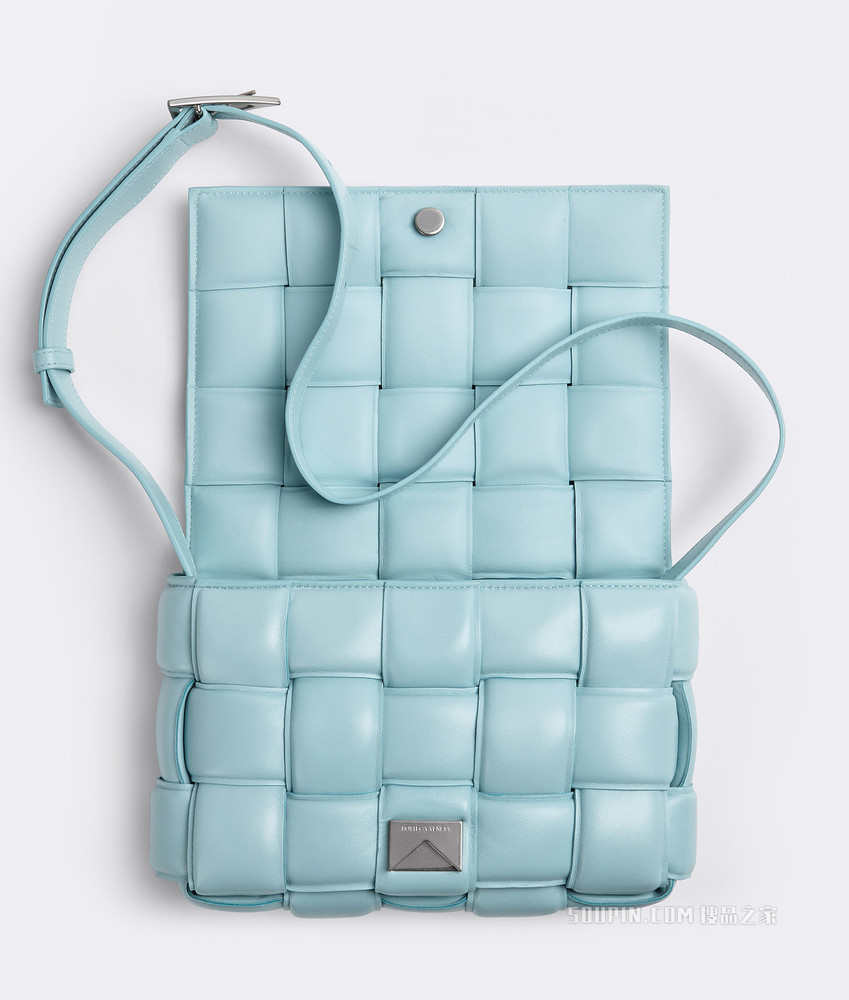 PADDED CASSETTE加衬斜挎包