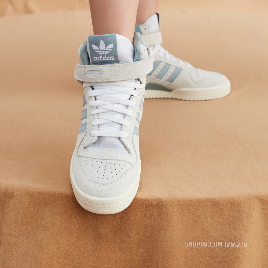 FORUM 84 HI W 经典运动鞋