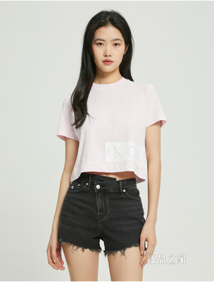 Calvin Klein 女士圆领短款纯棉箱型印花LOGO短袖T恤ZW01699